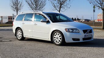 Volvo V50 D4 130 kW - 9