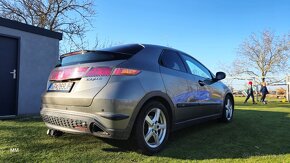 Honda Civic 8g  ( ufo ) 2.2 cdti , kupované v SR - 9