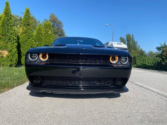 Dodge Challenger 5.7 HEMI Super Track Pack - 9