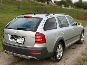 Škoda Octavia 2 Combi Scout 2.0 TDI 103 Kw - 9