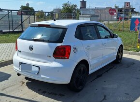 Predám VW POLO 1,2 TSI 66kW 7 DSG Rok 2013 - 9