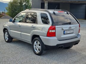 KIA SPORTAGE 2,0CRDi 4WD  4x4 - 9