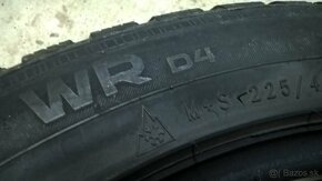 4 ks ZIMNÉ 225/45 R17 91H NOKIAN cca 6-7 mm rok 2021 a 2018 - 9