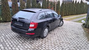 Škoda OCTAVIA Combi TDI - 9