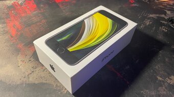 iPhone SE 2020 64 gb - 9