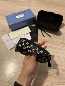 Gucci slnečné okuliare GG0983S - čierne (GG2) - 9