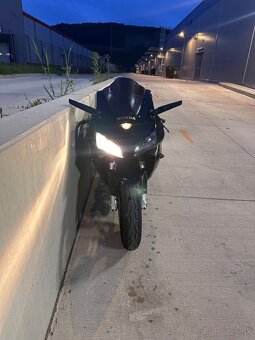 Honda CBR600RR v TP 25kw - 9