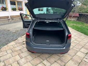 VW Passat B8,5 lift 2021 2,0tdi 110kw DSG 74tisíc KM - 9