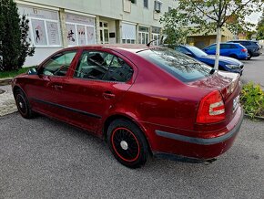 Škoda octavia benzín rok 2005 - 9