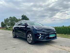 TOP elektromobil Kia Niro 64 kWh 2022  DPH dojazd 430 km - 9