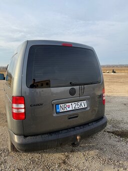 VW Caddy 1.6Tdi +servisná knižka - 9