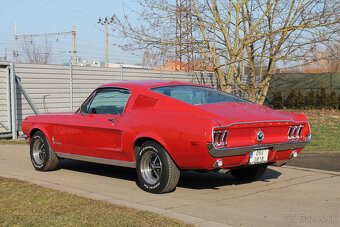 Ford Mustang Fastback 3x - 9