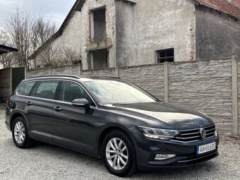 Volkswagen Passat Variant 2.0 TDI EVO Elegance DSG - 9