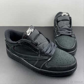 NIKE AIR JORDAN 1 LOW BLACK PHANTOM TS - 9