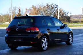 Volkswagen Golf 2.0TDI Highline DSG - 9