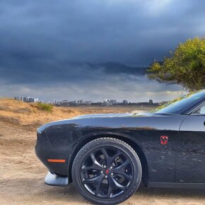 DODGE CHALLENGER R/T 5.7 V8 2023/3 28800km - 9