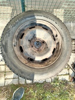 Predám plechové disky +pneumatiky 4x108 195/65R15 - 9