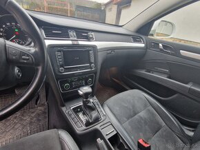 Skoda Superb 2,0 TDI, 4x4 DSG r. 11/2011, 103 kW - 9