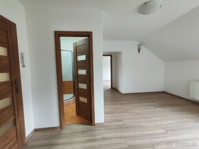 Byty, apartmány, garsonka - 9