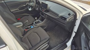 Hyundai i30 Fastback 1.4 T-GDi Style Zaruka - 9