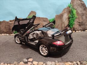 Prodám model 1:18 Mercedes Benz SLR - 9