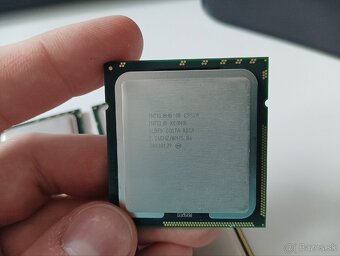 Predám CPU AMD a Intel Xeon - 9