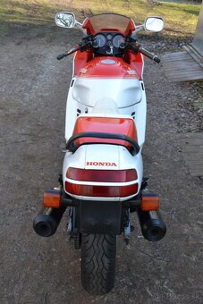 Honda CBR 1000F (SC21), 1. majitel - 9