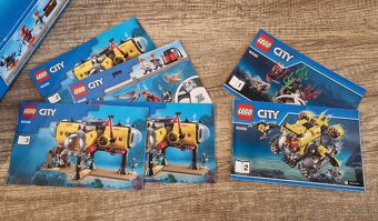 Lego  60265, 60092 - 9