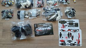 LEGO Porsche 911 RSR 42096 - 9