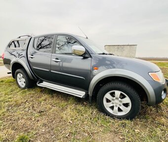 Mitsubishi L200 2.5 DI-D Double Cab Invite Navijáky, Webasto - 9