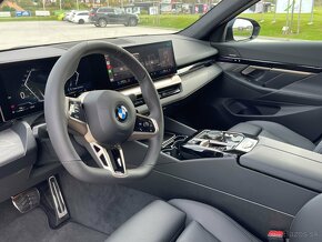 BMW 520xdrive 2024 NEW - 9