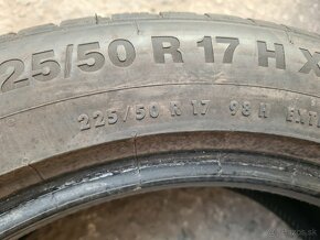 225/50r17 zimné 4 ks CONTINENTAL dezén 8,6-7,8 mm - 9