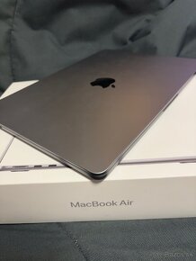 MacBook Air 13” M2 - 63 cyklov iba - 9