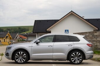 Volkswagen Touareg 3.0 V6 TSI Elegance 4Motion Tiptronic - 9