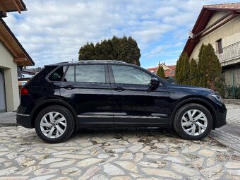 Volkswagen Tiguan 2.0 UNITED - 9