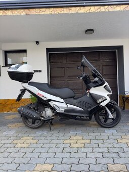 Predám Skuter Aprilia SR max 125 - 9