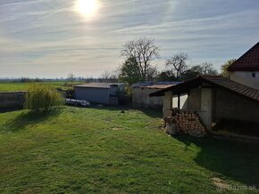 Rodinný dom s veľkou záhrado, obec Bajany (okres Michalovce) - 9