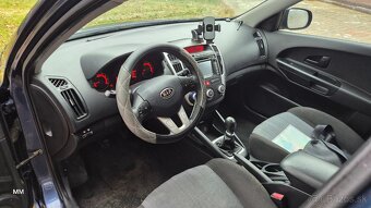 Kia Ceed  , 1.4 benzín,  2010, kupované v SR , - 9