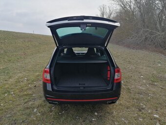 Škoda Octavia Combi 2.0 TSI RS - 9