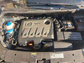 Predam VW turan 1.6tdi 77kw. - 9