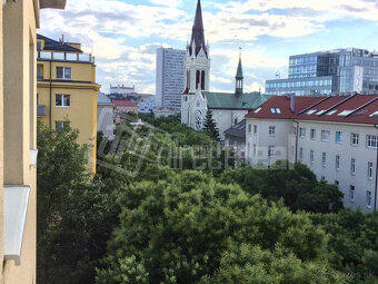 Tehlový byt s balkónom a výťahom, výmera 59 m2 - 9