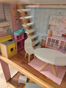 Kidkraft Barbie drevený domček Zoey - luxusná verzia - 9