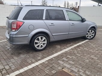 OPEL ASTRA H FACELIFT - 9