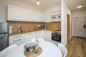 Jedinečný apartmán v projekte Hillside na Kubínskej holi - 9