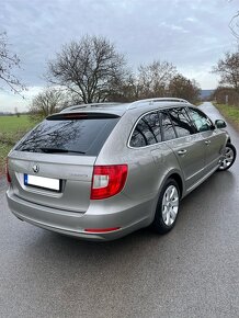 Škoda Superb Combi 2.0 TDi 103kw 2011 - 9