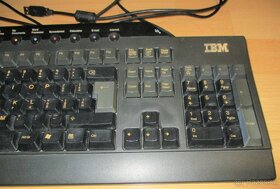 klávesnicu IBM model SK-8815. - 9