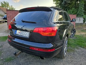 Audi Q7 3.0 TDi Quattro - 9