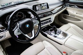 BMW Rad 7 740d xDrive A/T - 9