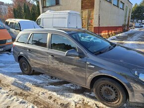 Opel Astra H 1,6 2012 - 9