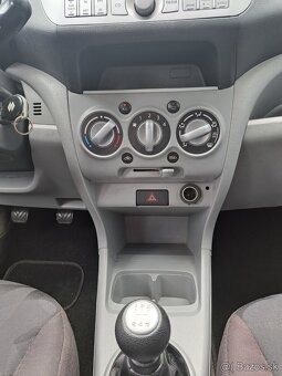 Suzuki Alto 1.0i benzín (97tis.km.) 2010 - 9